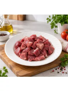 Csont nélküli sertés comb kockázva